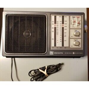 Vintage General Electric TV Sound WB/AM/FM Radio Receiver Model 7-2945A Working